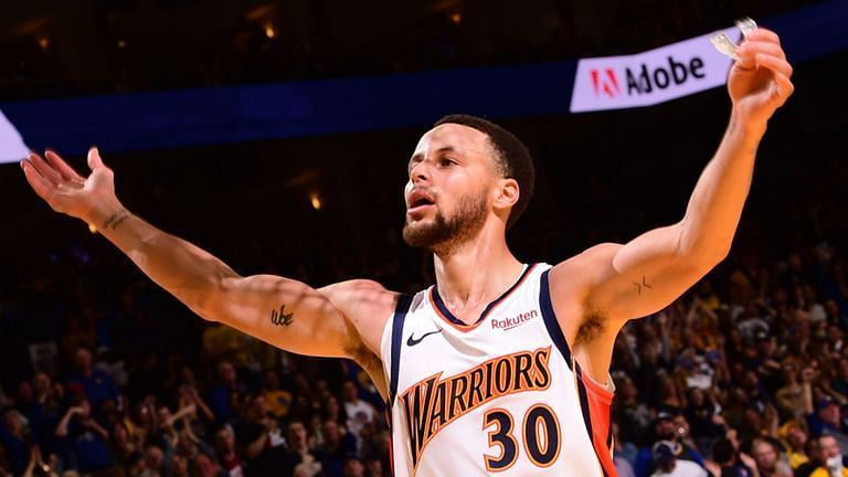 Steph Curry and co. honored the Oracle Arena during their final home game of the season (Picture credit: SkySports)